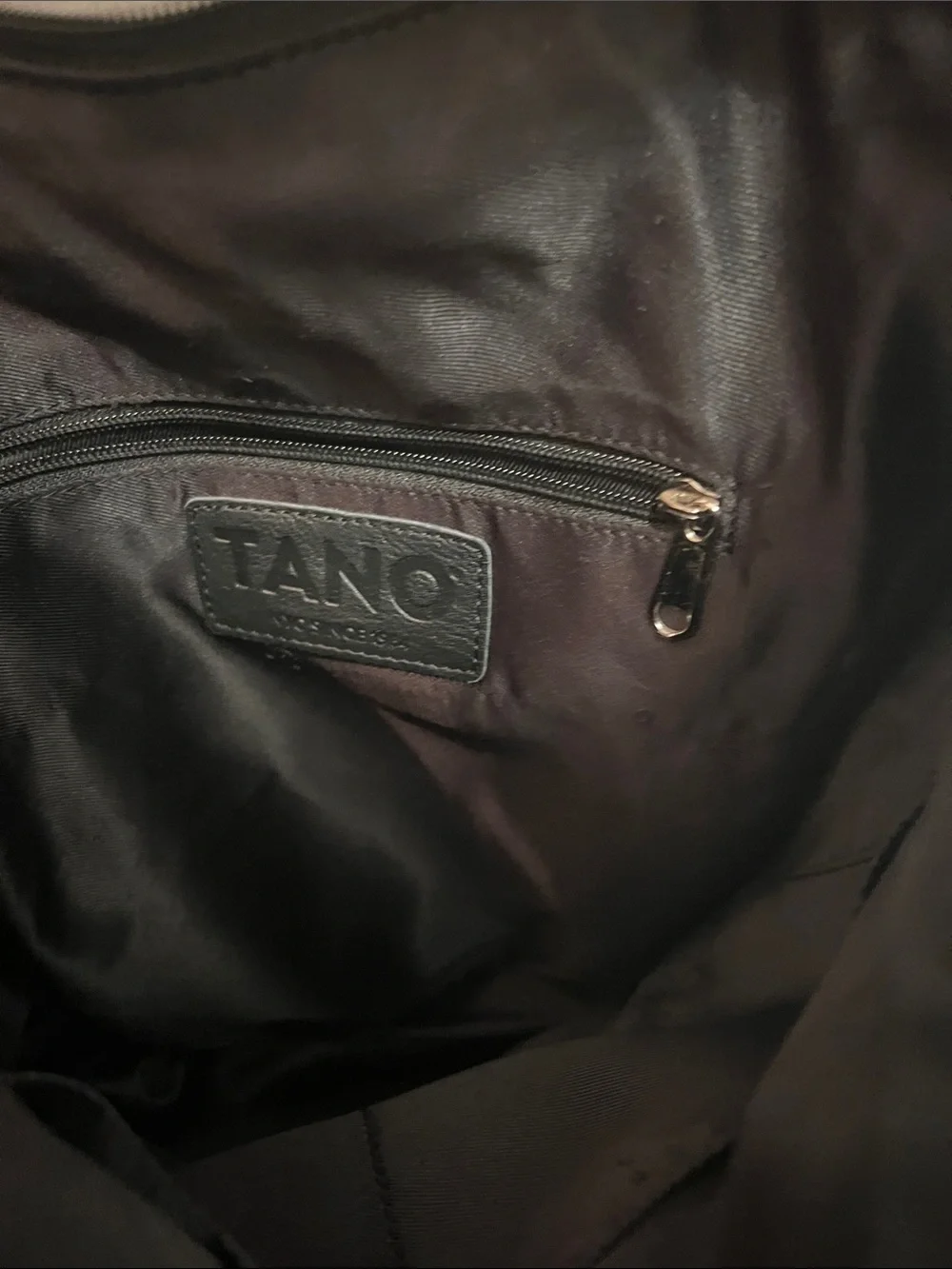 Tano Black Leather Hobo Shoulder Bag - Picture 6 of 9